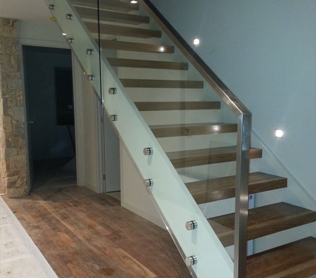 STAIRCASES & HANDRAILS